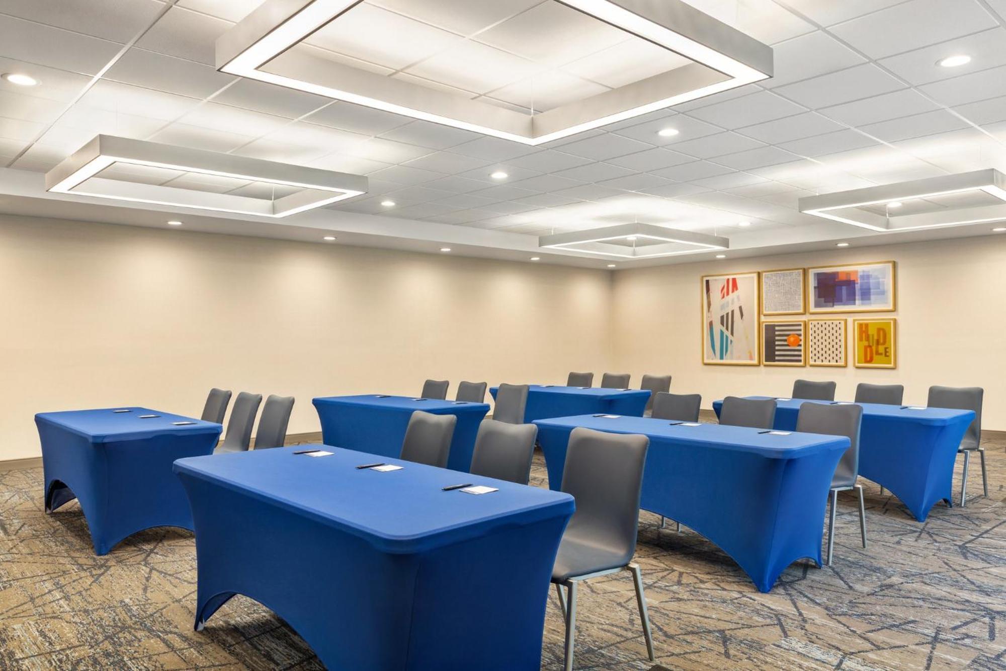 Candlewood Suites Bessemer - Birmingham Sw By Ihg Екстериор снимка